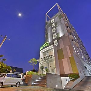 Whiz Hotel Pemuda Semarang